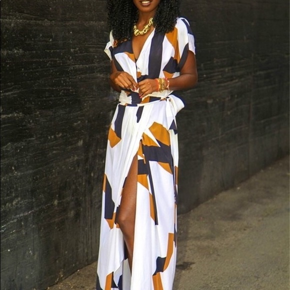 White Geometric Pattern Maxi DRC125 - Picture 2 of 5